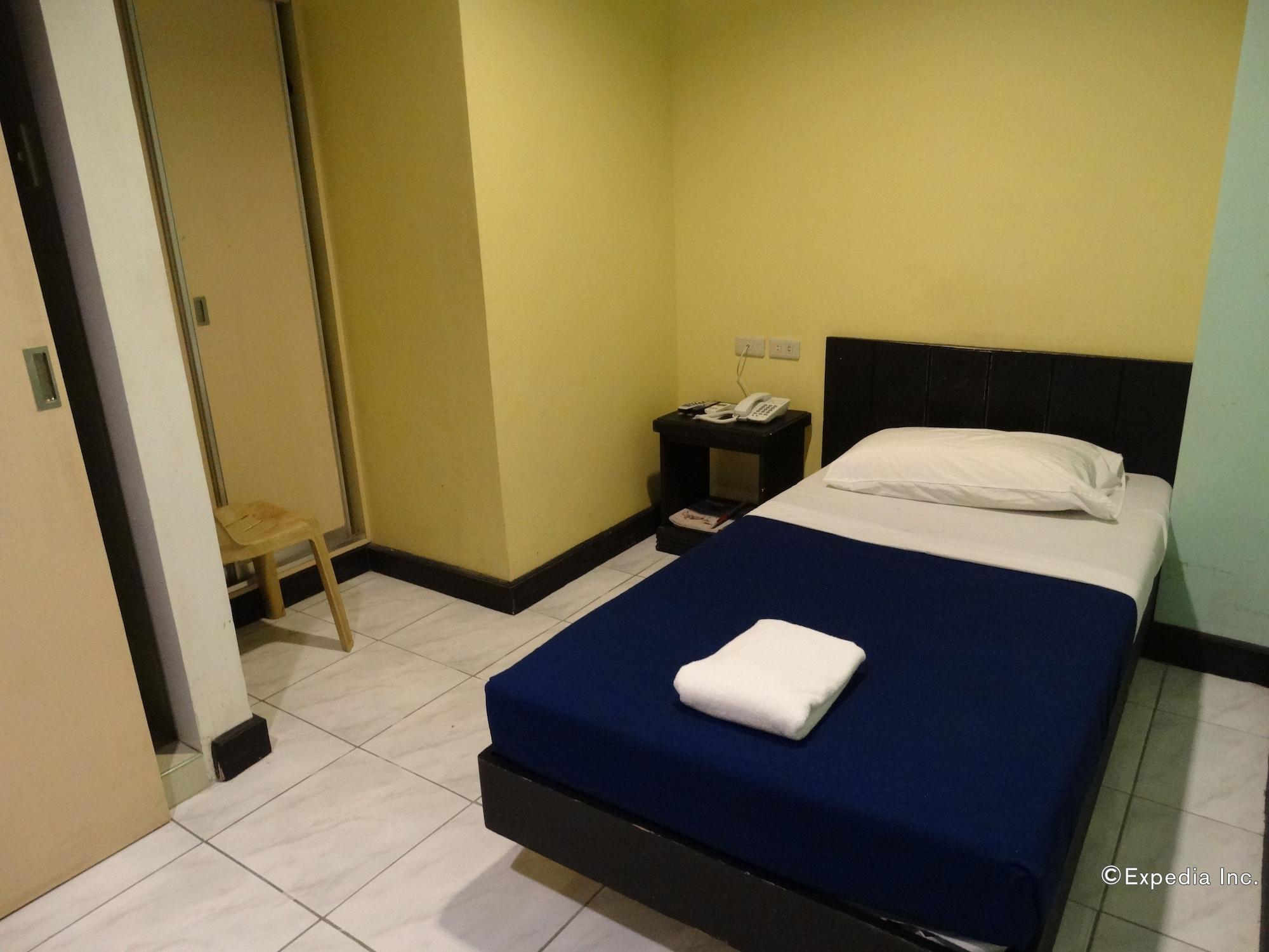Davao Royal Suites And Residences Екстериор снимка