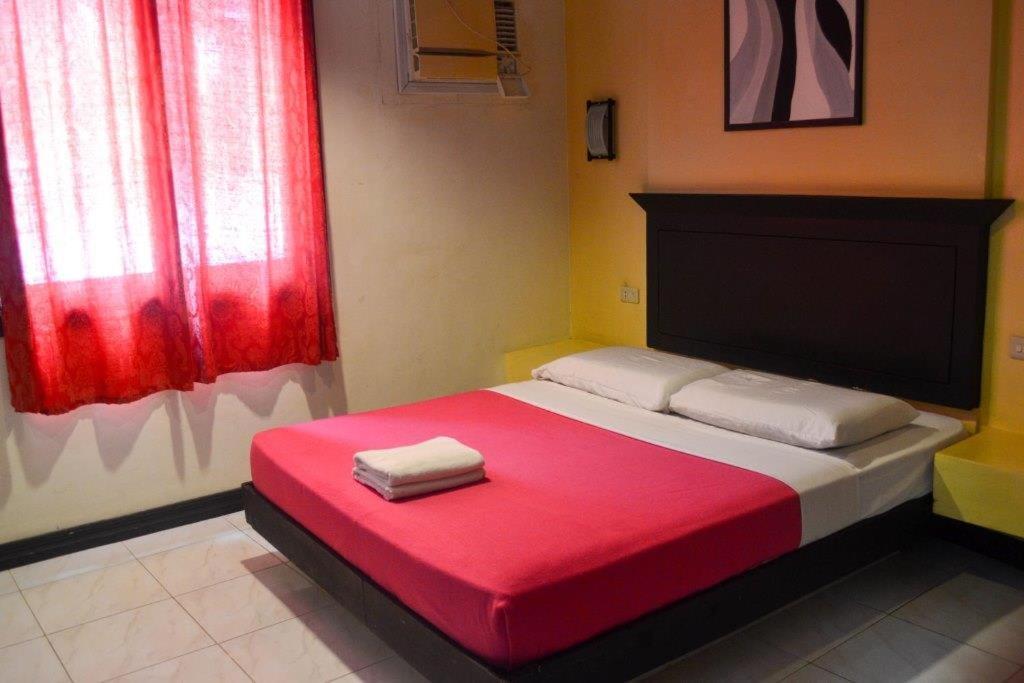Davao Royal Suites And Residences Екстериор снимка
